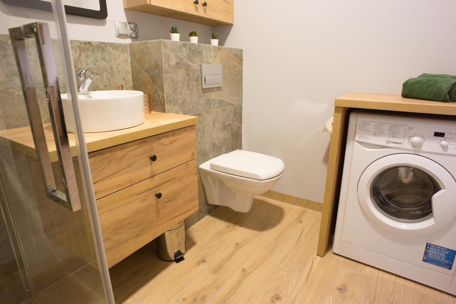 Apartament Na Piernikowym Z Miejscem Postojowym Torun Luaran gambar