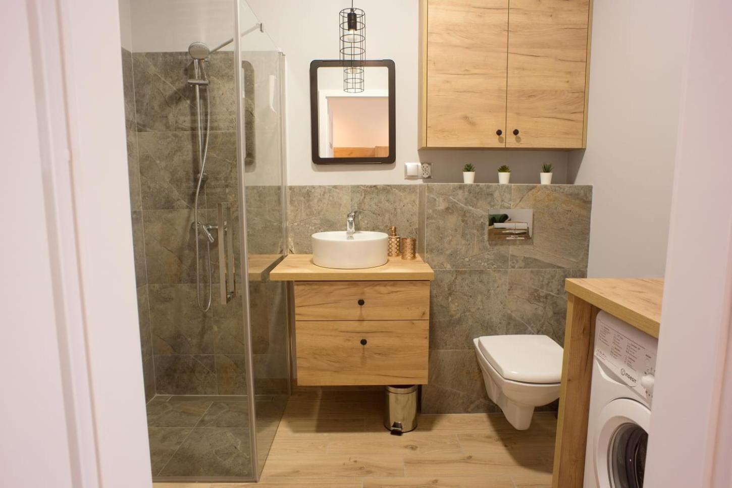 Apartament Na Piernikowym Z Miejscem Postojowym Torun Luaran gambar